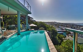 3Coloursblue Guest House